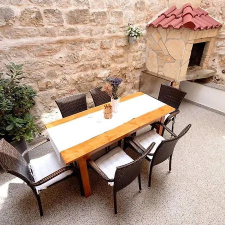 House Heritage * Stari Grad (Hvar)